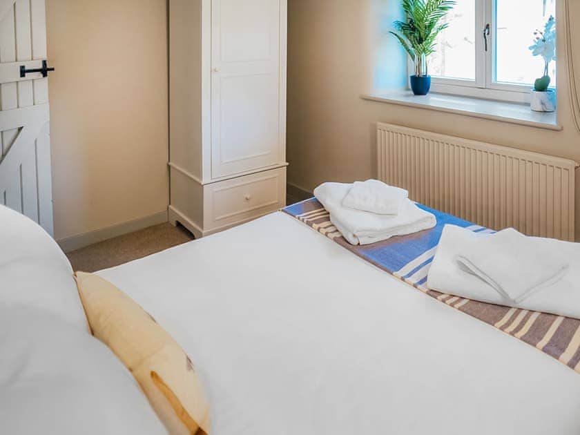 Double bedroom | Sandbourne - Greenwood Grange Cottages, Higher Bockhampton, near Dorchester