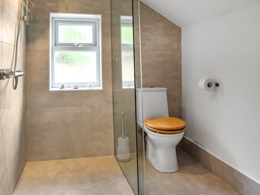 Bathroom | Jasmine Cottage, Walgrave