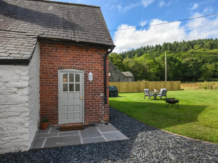 Exterior | Ty-Ucha, Llangollen