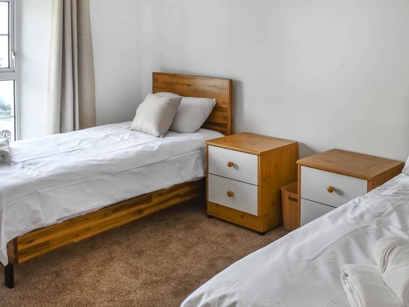 Twin bedroom | The Hideaway, Tregony