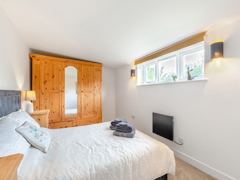 Double bedroom | Sheep Meadow, Wetley Rocks, near Leek