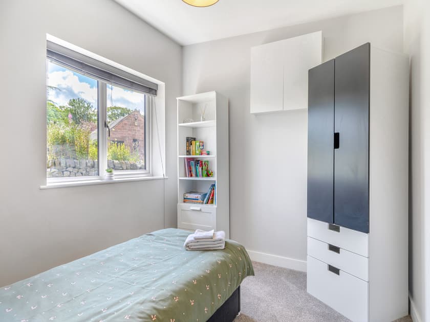 Single bedroom | Sheep Meadow, Wetley Rocks, near Leek