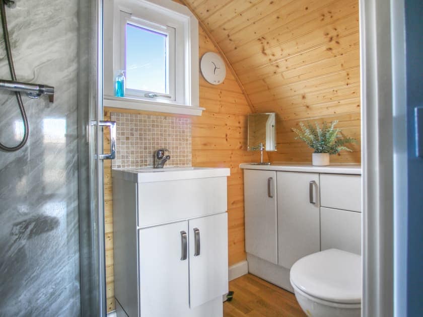 Bathroom | Joey’s Pod - Archaracle Pods, Archaracle