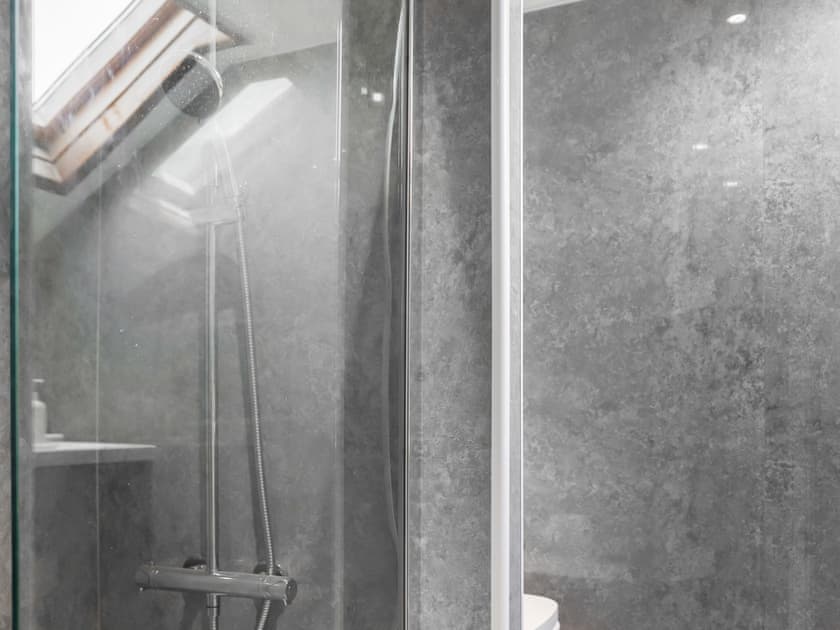 Shower room | Lazy Lobster, Amlwch