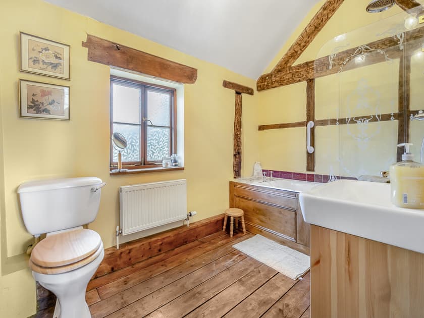 Bathroom | Coachmans Cottage, Bromyard