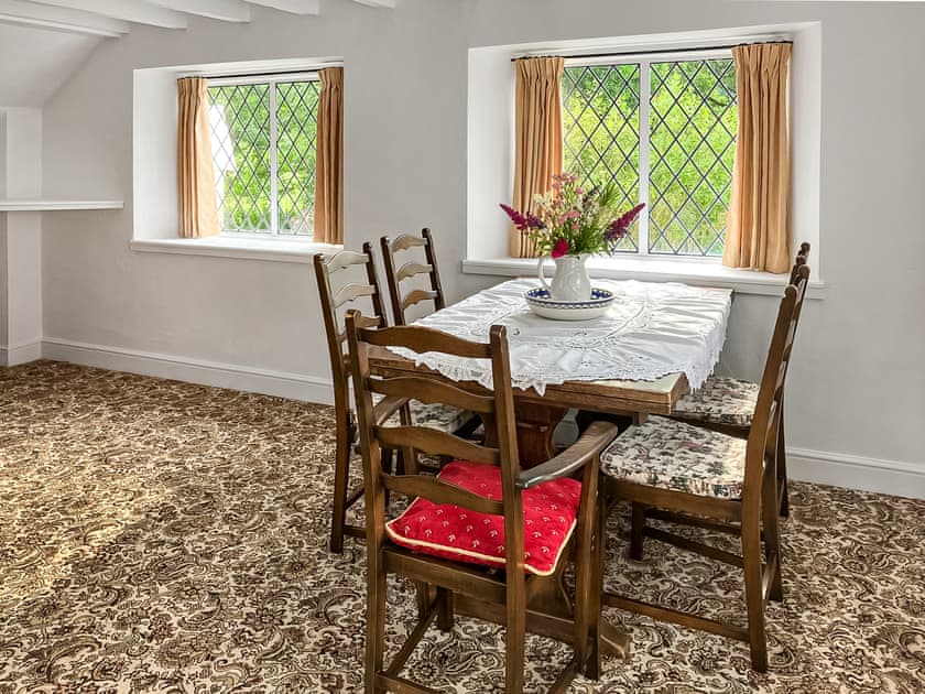 Dining Area | The Gate House, Creigiog Mill, Llanarmon-Yn-Ial