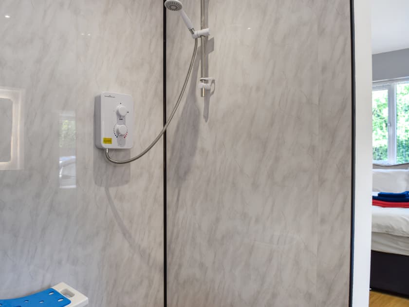 En-suite | Home Leigh, Thingwall, near Wirral