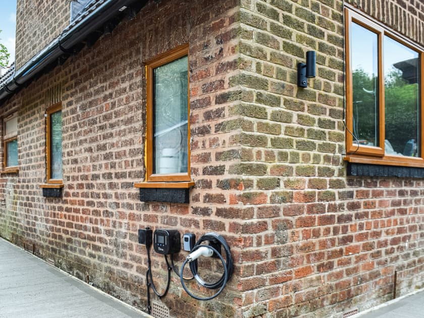 Exterior | Home Leigh, Thingwall, near Wirral