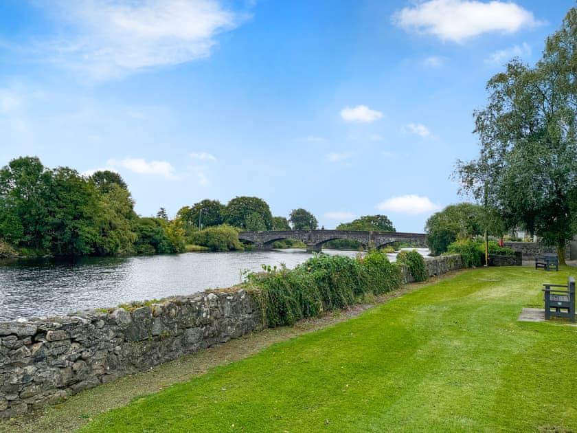 Surrounding area | Creebridge  - Peppy - Creebridge, Newton Stewart