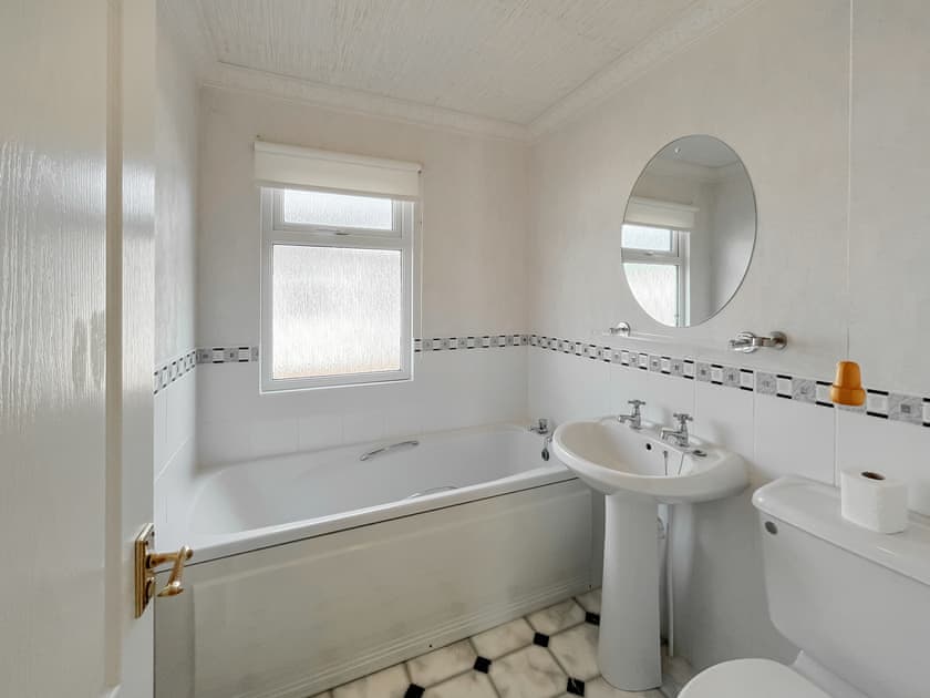 Bathroom | Tredegar - Creebridge, Newton Stewart