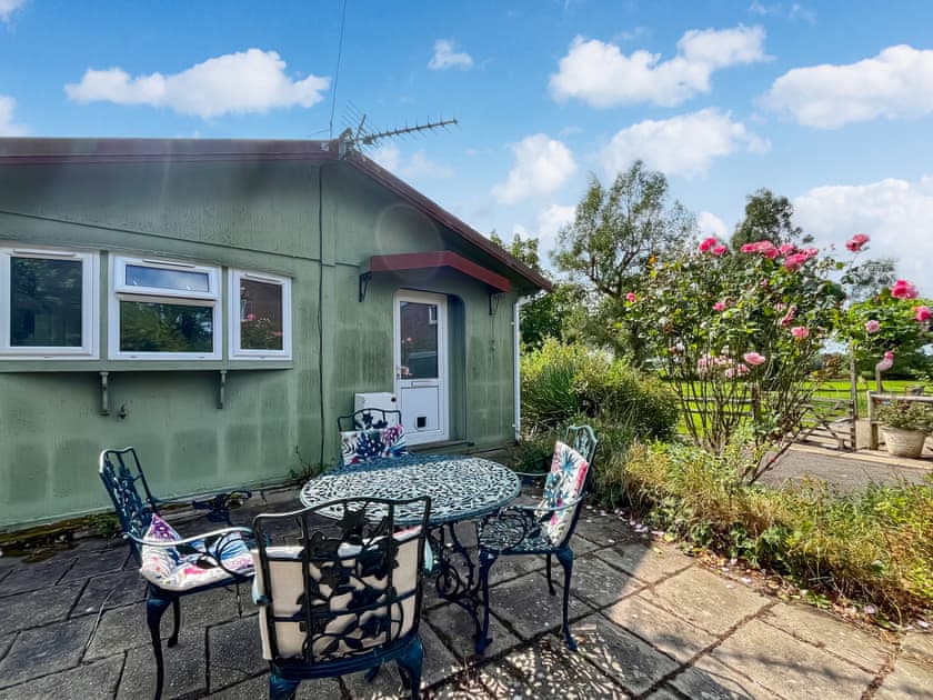 Exterior | Bowling Green Farm- Drakes - Bowling Green Farm, East Orchard, near Shaftesbury