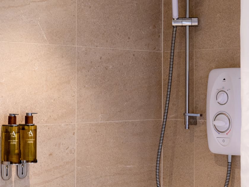 Shower room | Dovecote - Bachilton Farm, Methven, near Perth