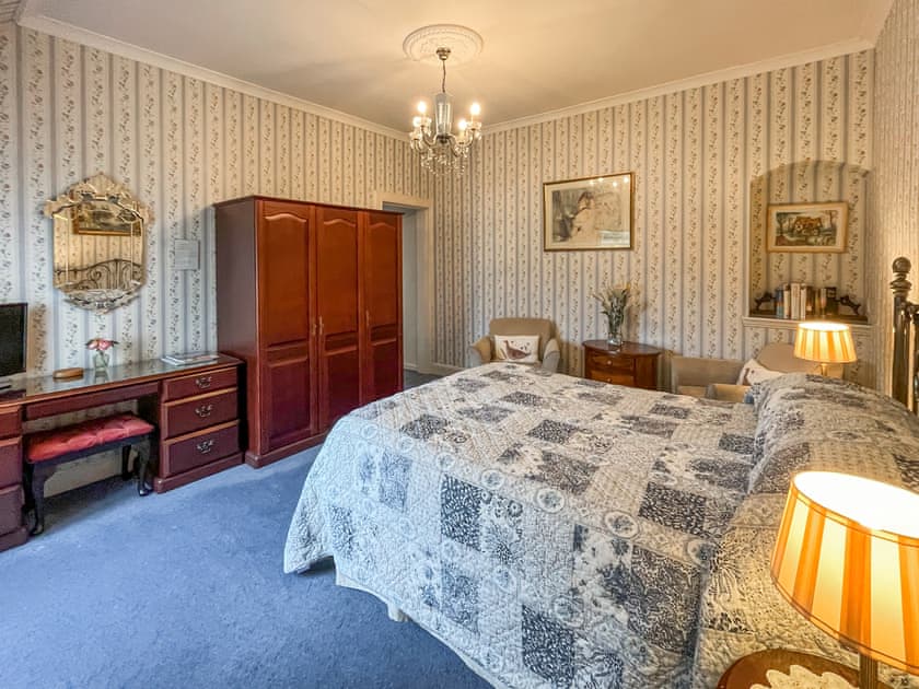 Double bedroom | Tigh N Eilean, Aberfeldy