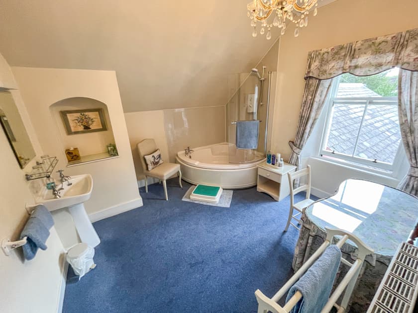 Double bedroom | Tigh N Eilean, Aberfeldy