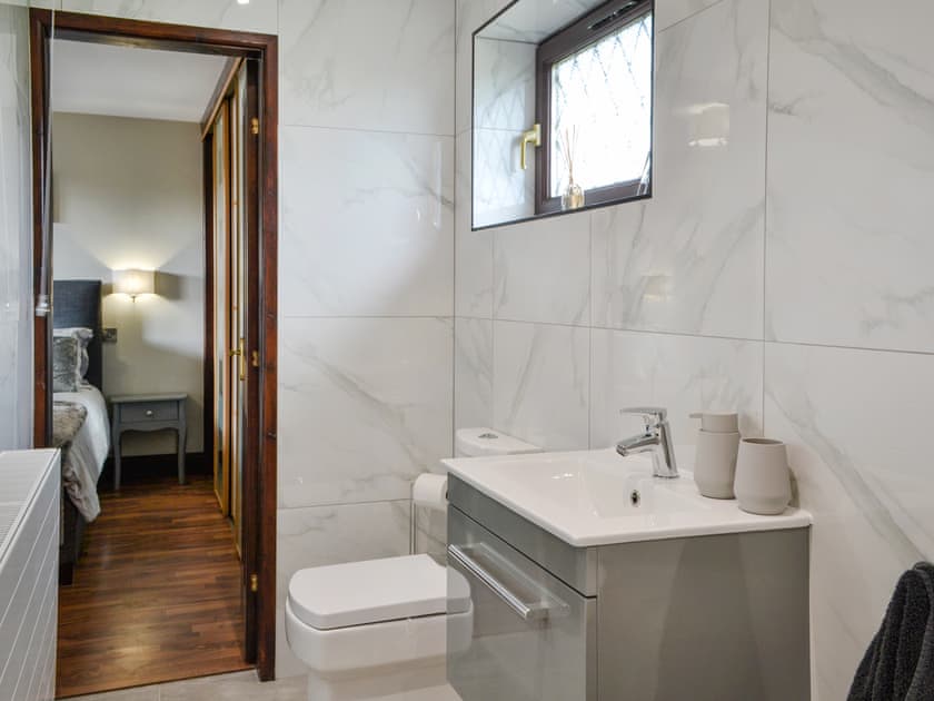 Bathroom | Fourth Milestone Granary, York