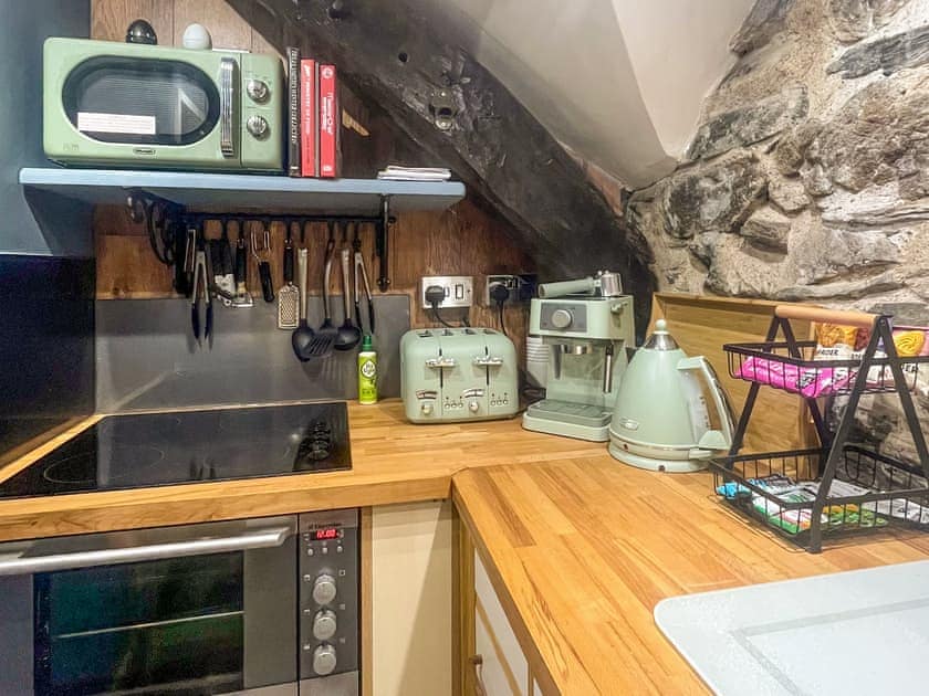 Kitchen | Top Cottage, Barmouth