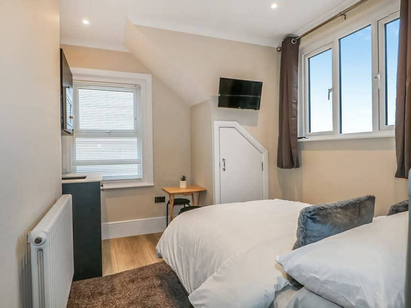 Double bedroom | The Cuckmere 6 - Seaford Retreats, Seaford