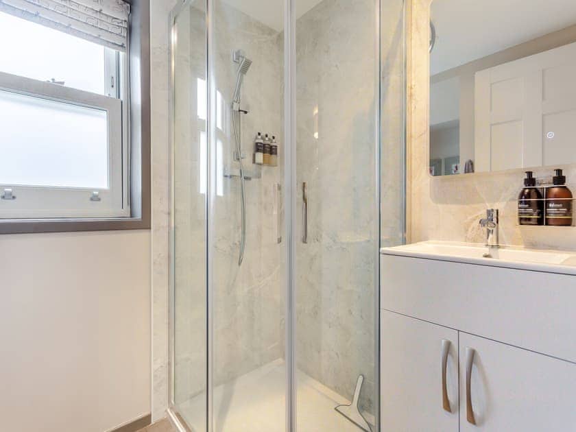 Bathroom | Achomraich, Kyle