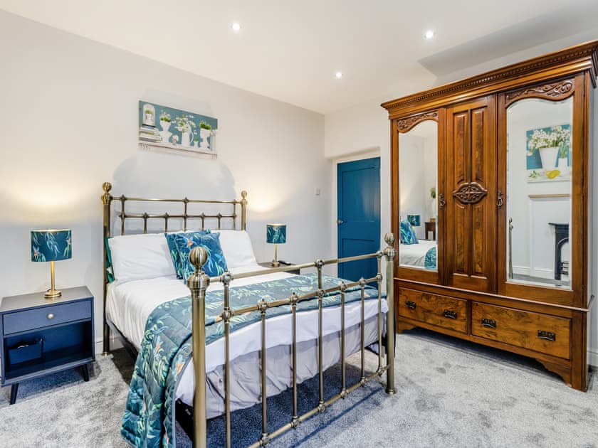 Double bedroom | The Pantiles, Chesterfield