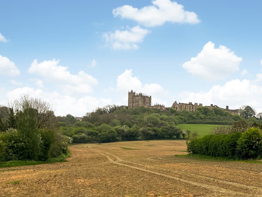 Surrounding area | The Pantiles, Chesterfield