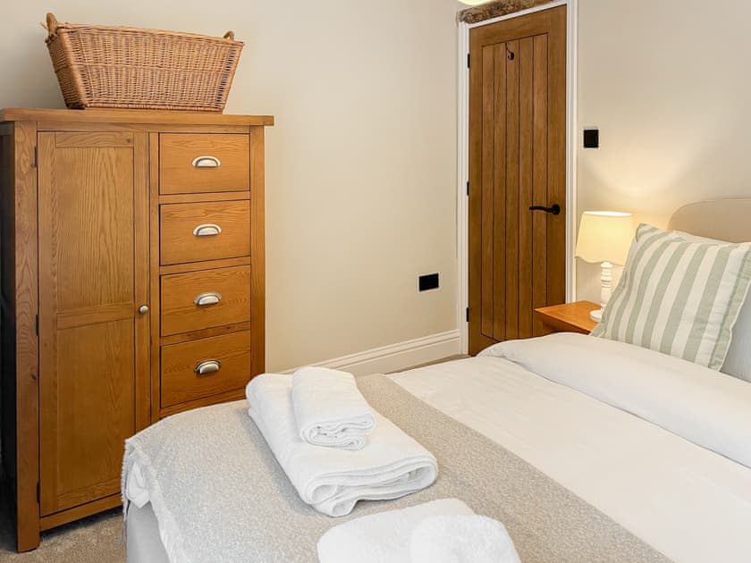 Double bedroom | Cosy Cottage, Howden, Nr Goole