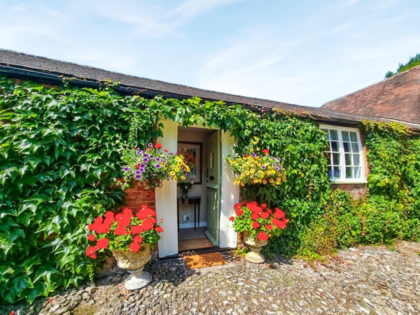 Exterior | Orchard Cottage, Over Wallop, near Stockbridge