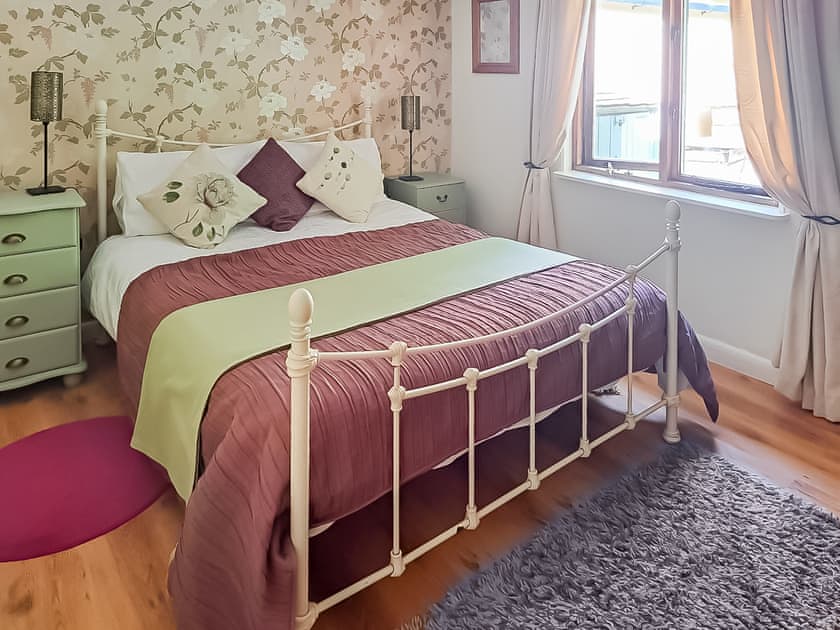 Double bedroom | Woodside Lodge - Dartmoor Lodges, Doccombe, near Dunsford