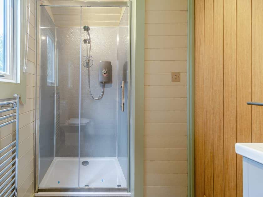 Shower room | Shetland - Cow & Plough, Oadby