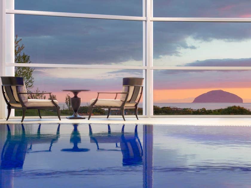 On-site amenities | Royal Aberdeen - Lands of Turnberry Cottage, Turnberry