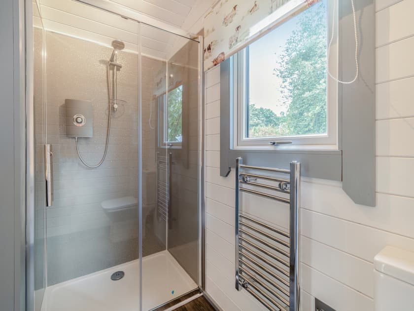 Shower room | Highland - Cow & Plough, Oadby