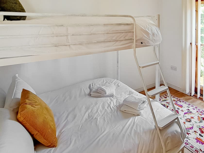Bunk bedroom | Oakmere, Fareham