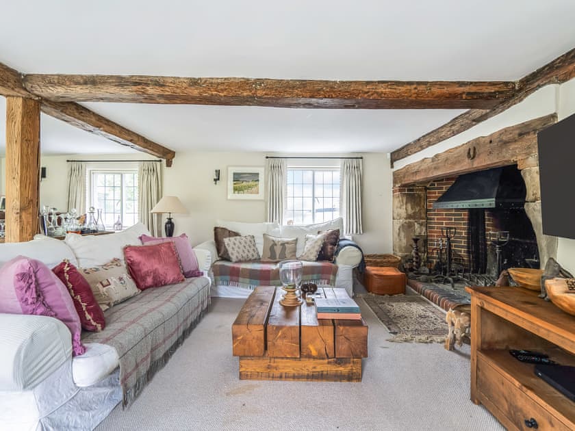 Living area | Holdens, Hartfield