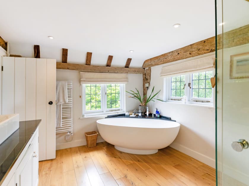 Bathroom | Holdens, Hartfield