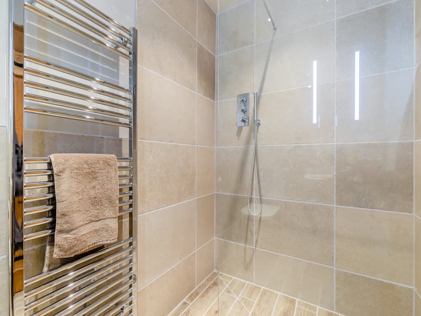 Bathroom | Shepherds Barn, Whiteley Green, Macclesfield