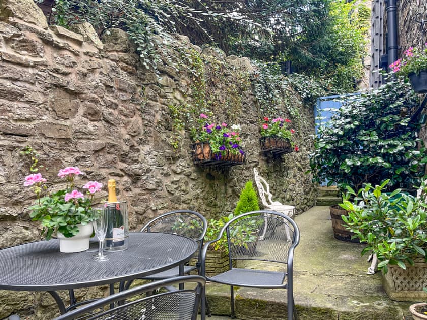 Sitting-out-area | Oak Lea, Bakewell