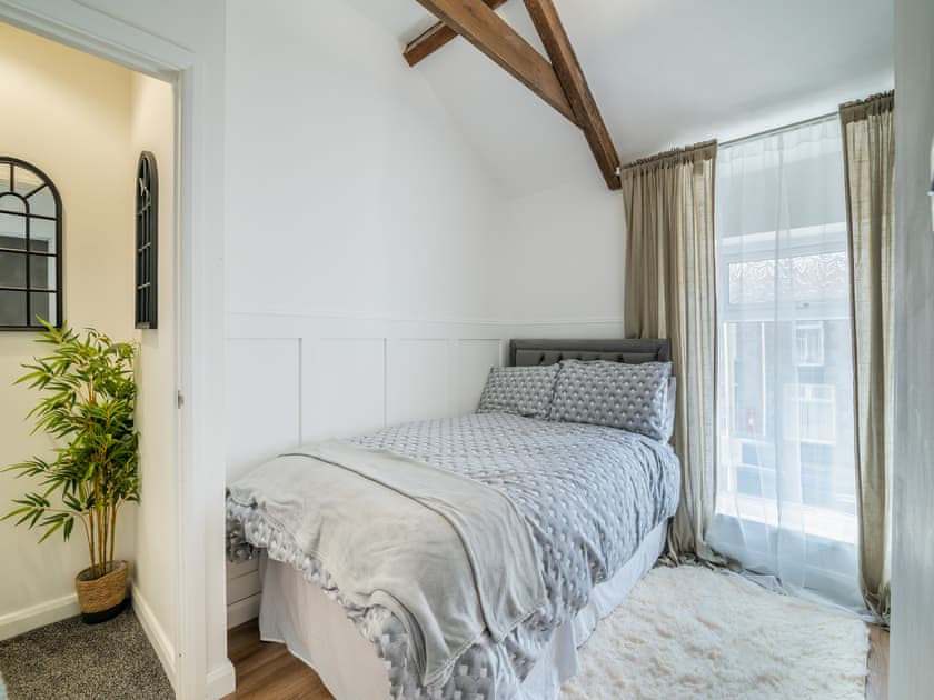 Double bedroom | High Street Cottage, Treorchy