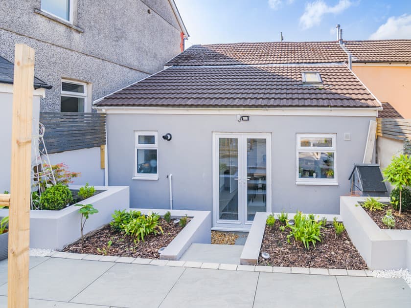 Exterior | High Street Cottage, Treorchy