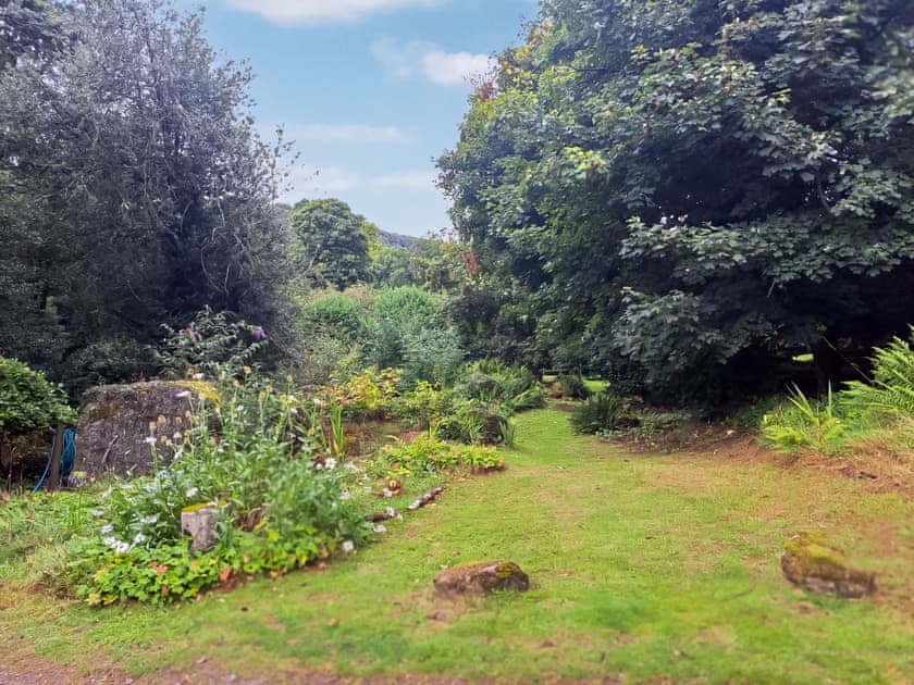 Garden and grounds | Brook Lodge - Dartmoor Lodges, Doccombe, near Dunsford 
