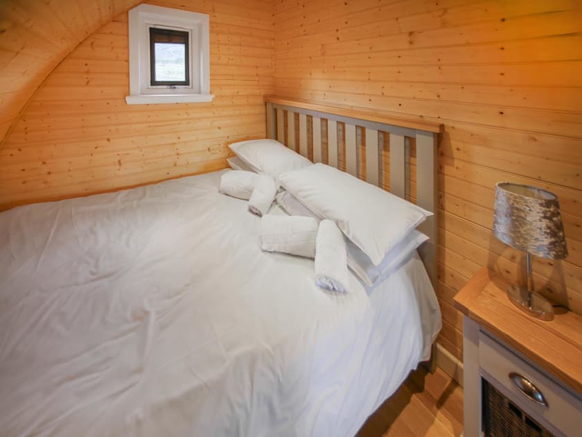 Double bedroom | Katie’s Pod - Archaracle Pods, Archaracle