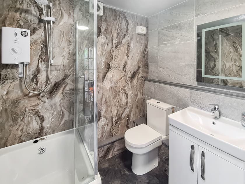 Bathroom | Rock Cottage, Aldwark, near Brassington