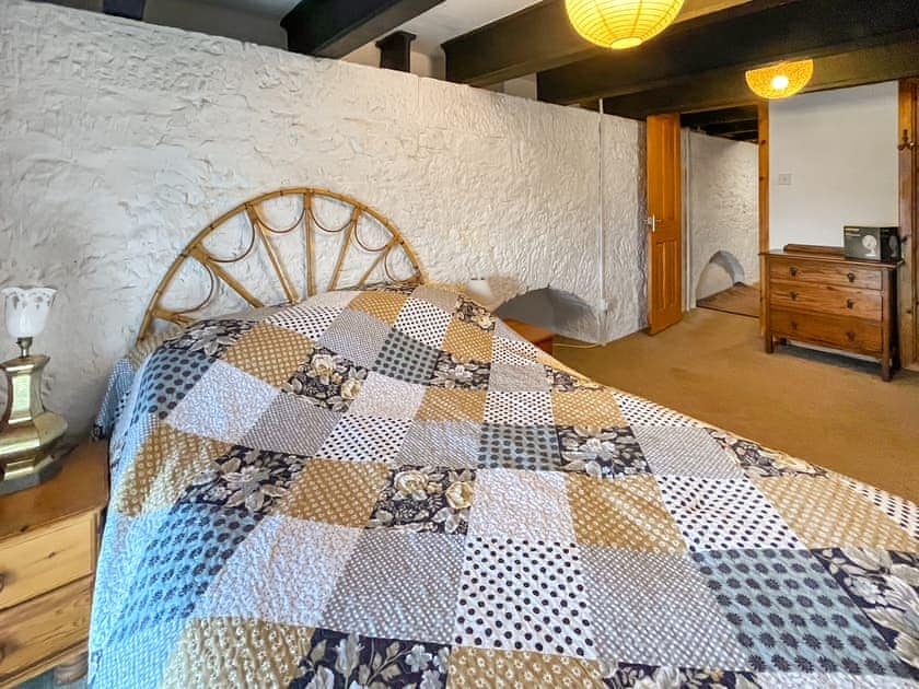 Double bedroom | Victoria, Montrose