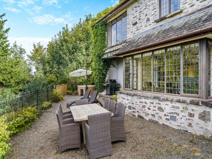Sitting-out-area | High Biggin, Windermere