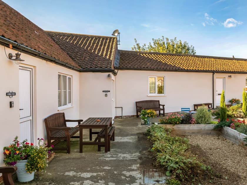 Exterior | Kibbletree - Grange Farm Cottages, Sewerby, near Bridlington