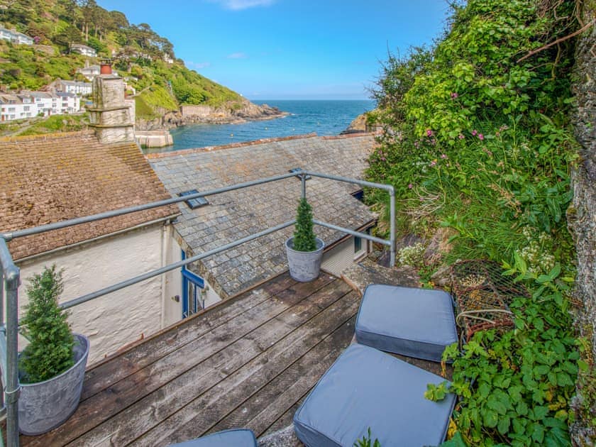 Sitting-out-area | Charlie Wilcox Cottage, Polperro