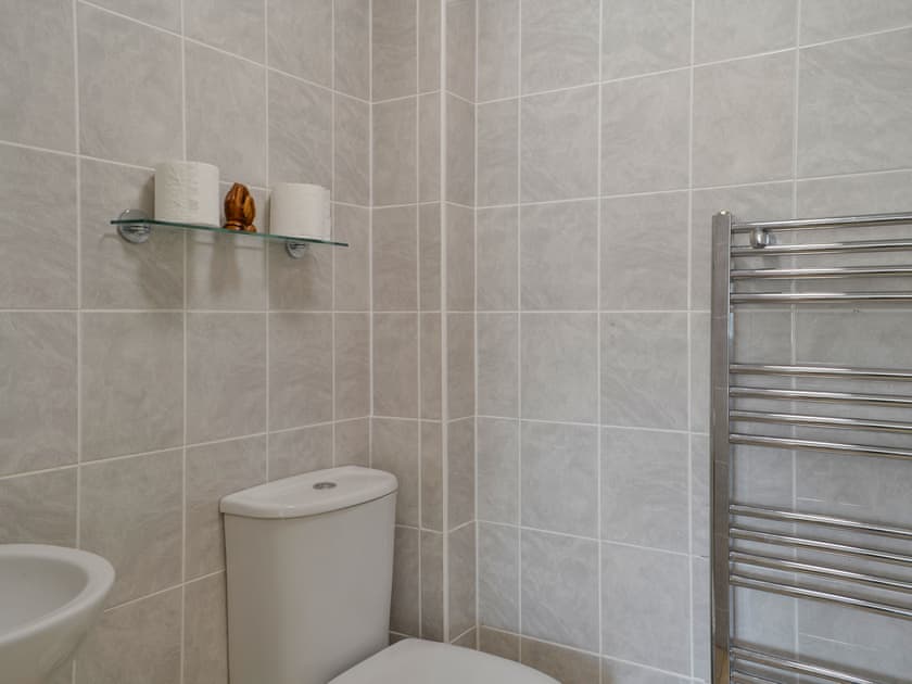 Bathroom | Aberfoyle Apartment 1 - Hazel - Loch Apartments, Aberfoyle