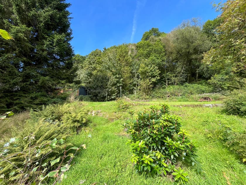 Garden | Aberfoyle Apartment 3 - Holly - Loch Apartments, Aberfoyle