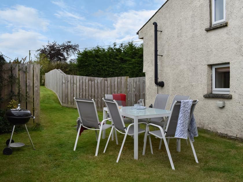 Sitting-out-area | Rose Cottage - Bennacott Farm Cottages, Launceston