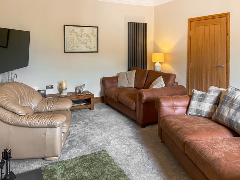 Living room | Inveravon Cottage, Polmont, Linlithgow
