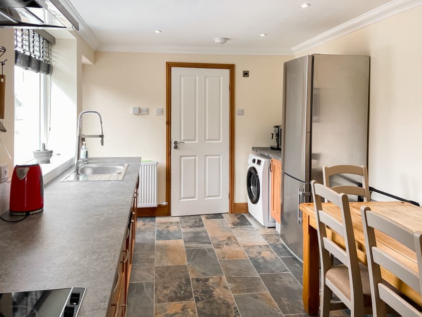 Kitchen/diner | Inveravon Cottage, Polmont, Linlithgow