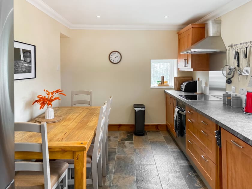 Kitchen/diner | Inveravon Cottage, Polmont, Linlithgow